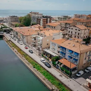 New Burlamacco Hotel