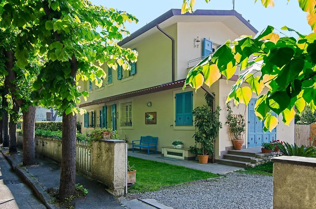Bed & Breakfast Casa Grischuna B&B Lido di Camaiore